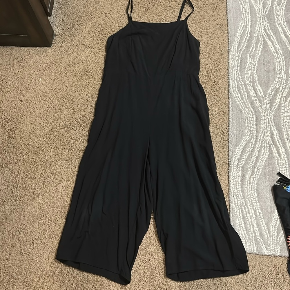 Old Navy Black wide leg jumpsuit size XL